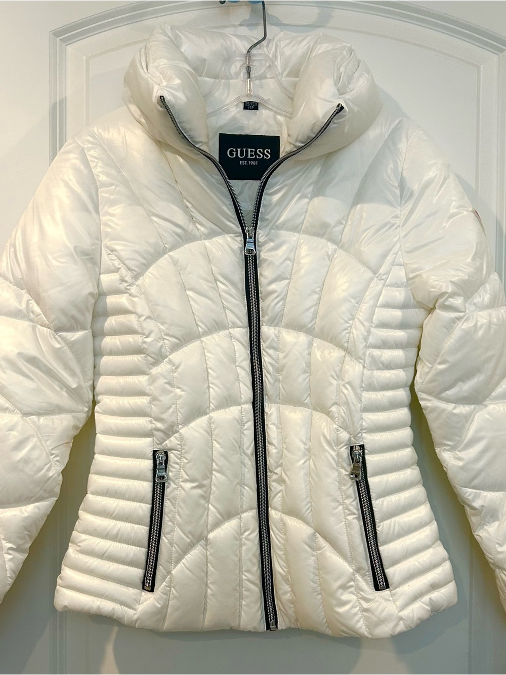 NEW XS GUESS Women’s Quilted Midweight Puffer Jacket Zip Winter Coat White NWT
